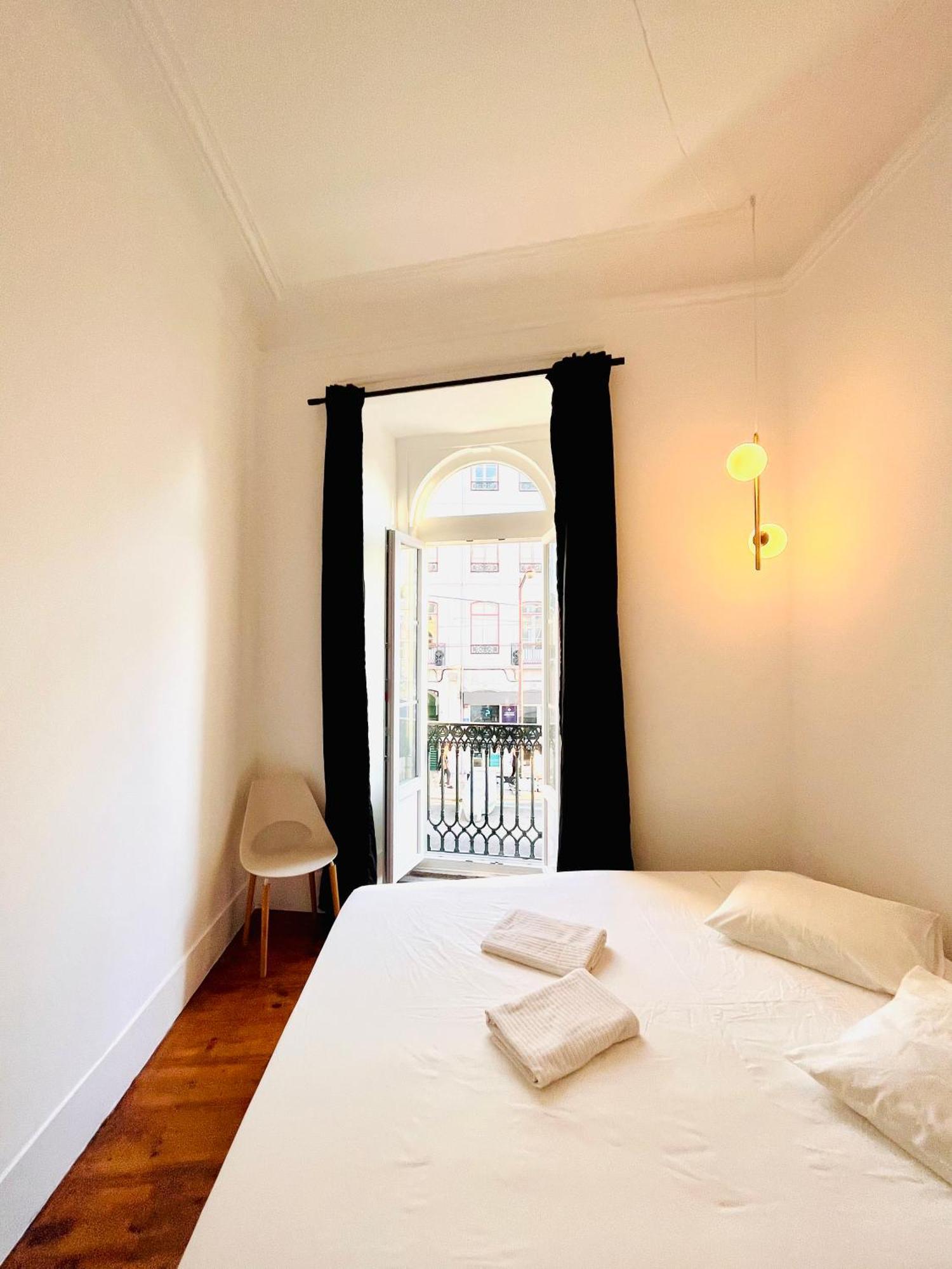 The Royal Garden In Principe Real Apartment