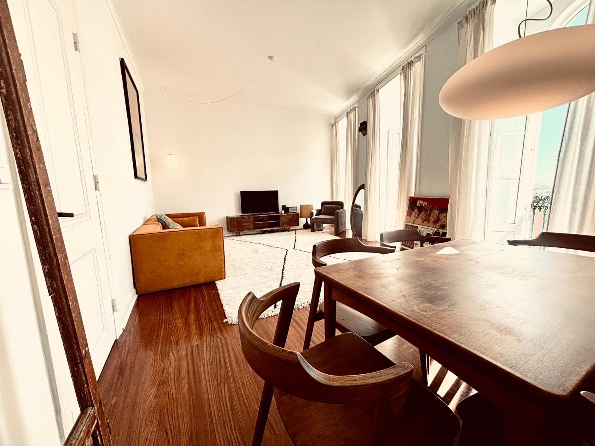 Apartment The Royal Garden In Principe Real Lisbon